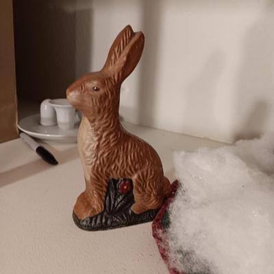 LARGE FITZ & FLOYD RABBIT