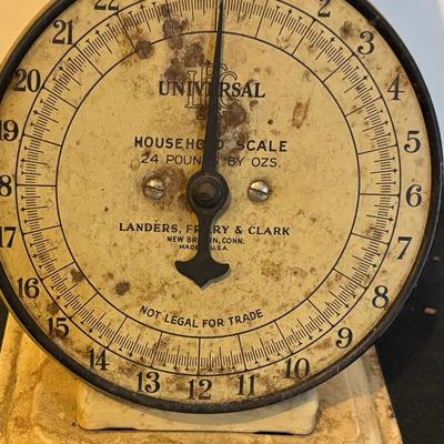 Vintage Universal Household Scales
