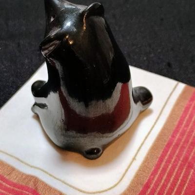2 BEAR FETISHES, BLACK BEAR SIGNED JOO POBI SANTA CLARA PUEBLO, 2ND BEAR SIGNED BC ZUNI