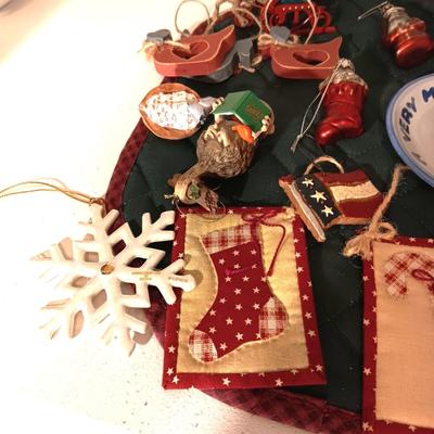 AN ASSORTMENT OF TREE ORNAMENTS