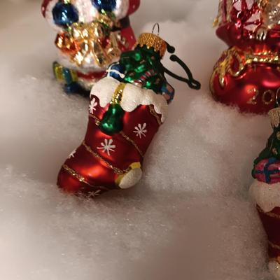 OLD WORLD STYLE ORNAMENTS