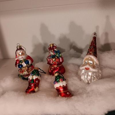 OLD WORLD STYLE ORNAMENTS
