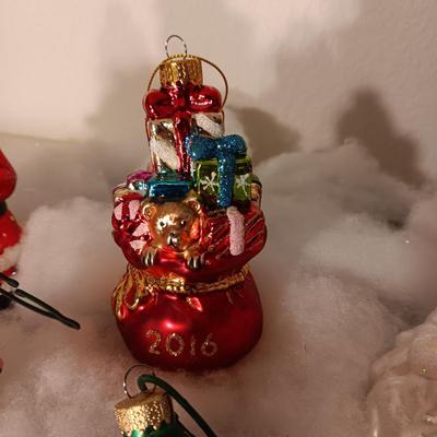 OLD WORLD STYLE ORNAMENTS