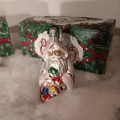 2 OLD WORLD ORNAMENTS