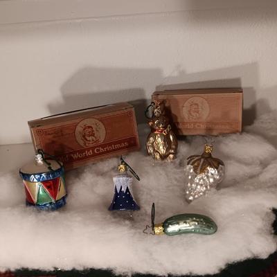 SEVERAL OLD WORLD ORNAMENTS