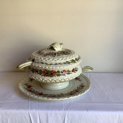 K718 Vintage Capodimonte Style Italian Soup Tureen with Ladle