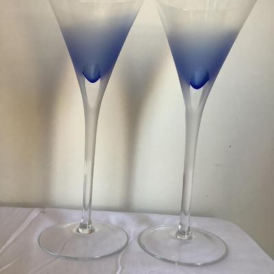 K719 Poupees by Isabelle Doll with Margarita and Wine Glasses