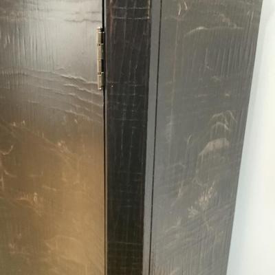 L732 Ethan Allen Black Chinoiserie Console Cabinet / Sideboard