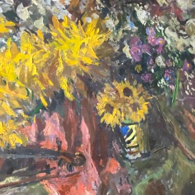 Large flowers with violin painting
