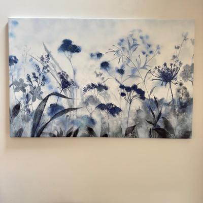 L744 Floral Graphic Design on Canvas Wall Art