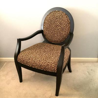 MB749 Large Leopard Print Arm Chair
