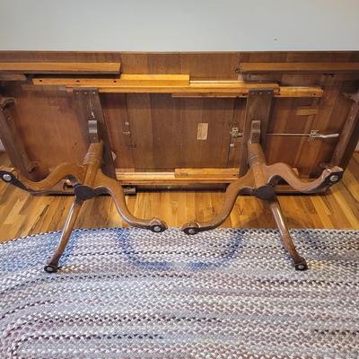 Tomlinsons of Highwater Point Expandable Dining Table (DR-EL)