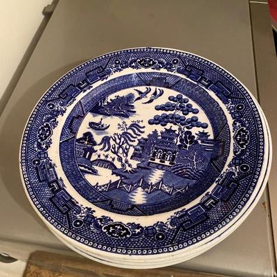 4 N. Straus & Sons Blue Willow Dinner Plates