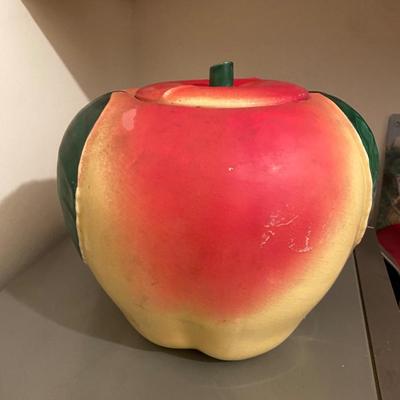 VINTAGE CERAMIC PEACH COOKIE JAR WITH LID