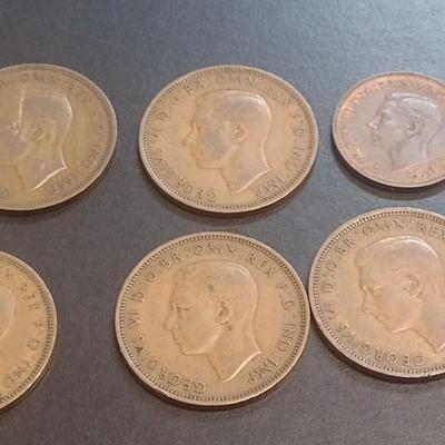 Set of Eight British Half-Pennies and a Farthing Various WWII Strike Dates Circulated (97)