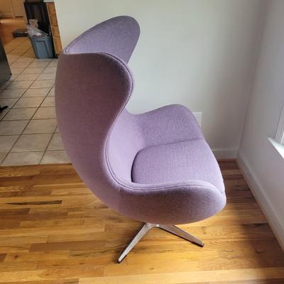 Pair of Egg Lounge Chairs (D-EL)