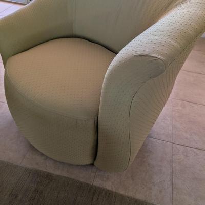 Bucket Swivel Chair