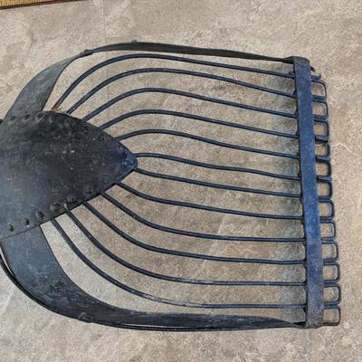 Antique Original Wood Handle Cast-Iron Corn Cob, Potato Shovel
