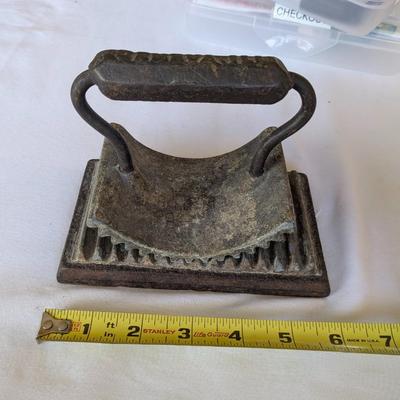 Antique Cast Iron Geneva Rocking Hand Fluter patented 1866 Geneva, Ill.