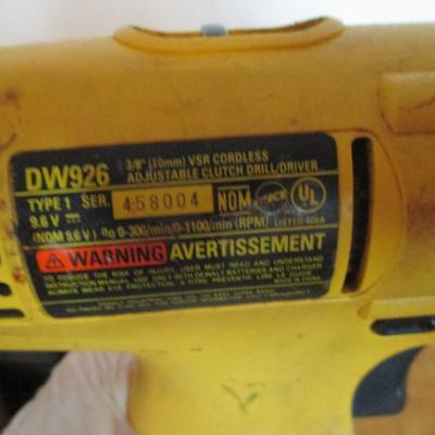 DeWALT Drill Light Charger & Batteries