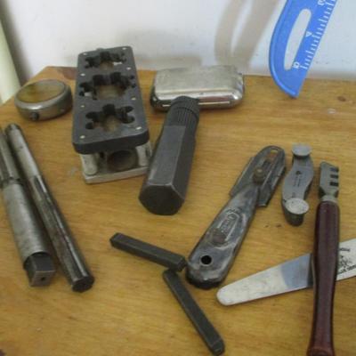 Adjustable S Handle Wrench Henry Disston & Sons Superfine Files Tap & Dies Box 4