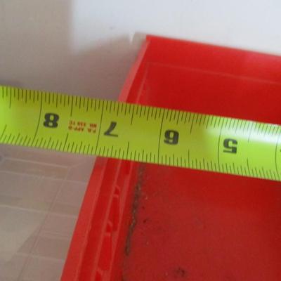 18 Pieces Of Plastic Parts Containers