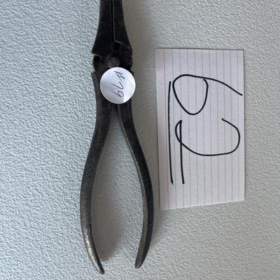Pliers