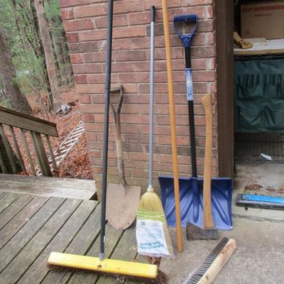 Hand Tools Brooms Shovel Snow Shovel Axe