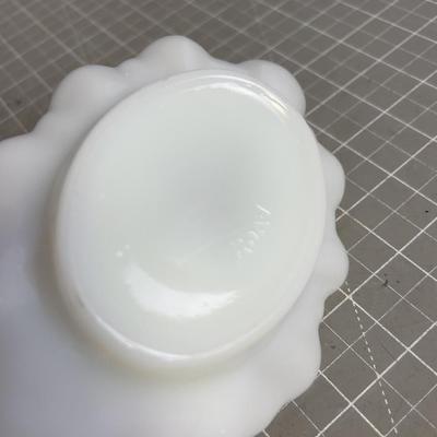 Milk Glass Cherub Dish By AVON 