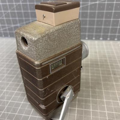 FABULOUS!!!! Bell & Howell  Two-Fifty-Two VINTAGE 8 MM Camera 