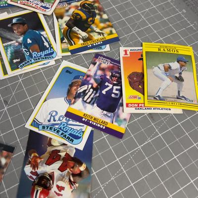 SPORTS CARDS: Baseball and Football 80's-90's 