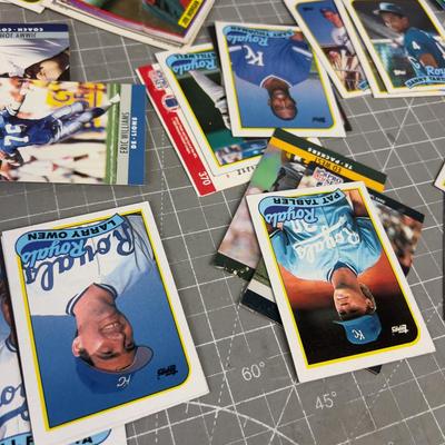 SPORTS CARDS: Baseball and Football 80's-90's 