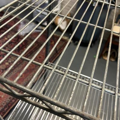 Full Size Rolling Rack with Good Big Wheels