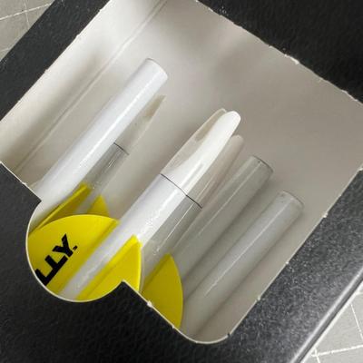 EASTON White Out 6-pack of New Arrows