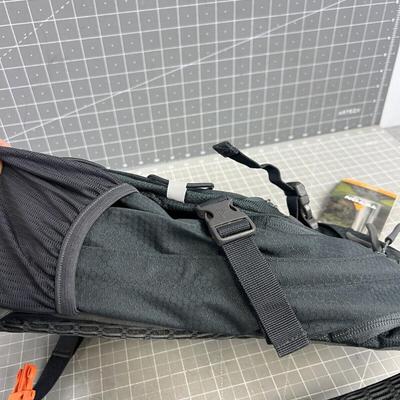 TETON Sports w/ 2L Bladder Oasis Hydration Pack NEW Black/Gray Unisex 2101SCOX