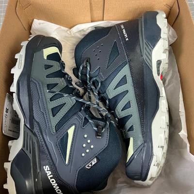 SALAMON X Ultra Mid Hikers, Dark Blue Women's