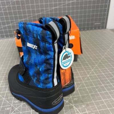 Northside SNOW Boot, NEW 