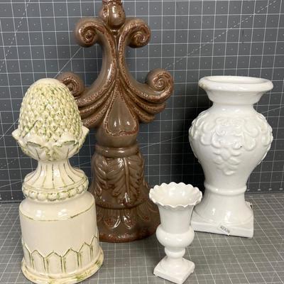 Mixed lot of Ceramic Décor. (4) Pieces 