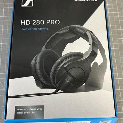 SENNHEISER HD 280 Pro Over-Ear Monitoring Headphones 