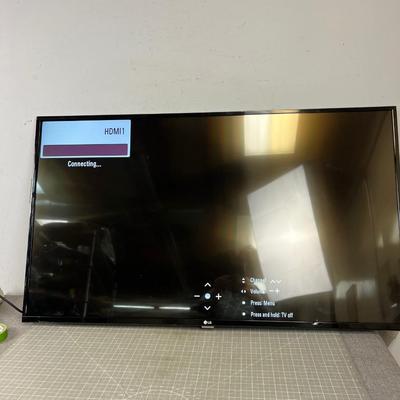 LG Television  No Stand NO remote 49" 