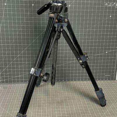 SLIK U-212 Tripod 