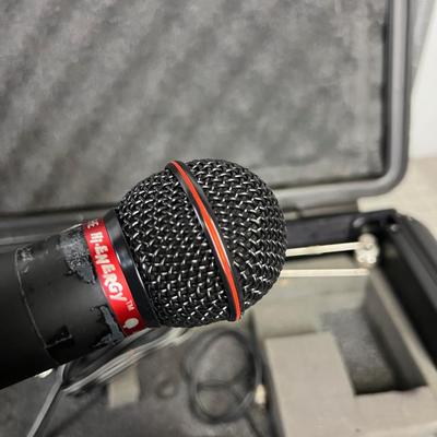 Wireless Mirco Phone Set up with Receiver and Transmitter in a HARD CASE