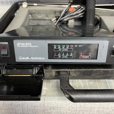Wireless Mirco Phone Set up with Receiver and Transmitter in a HARD CASE