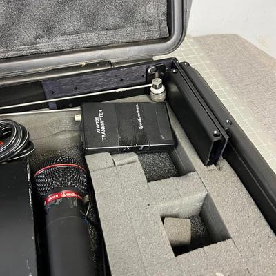 Wireless Mirco Phone Set up with Receiver and Transmitter in a HARD CASE