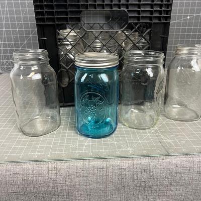 1 Dozen Glass Quart Canning Jars Plus Crate