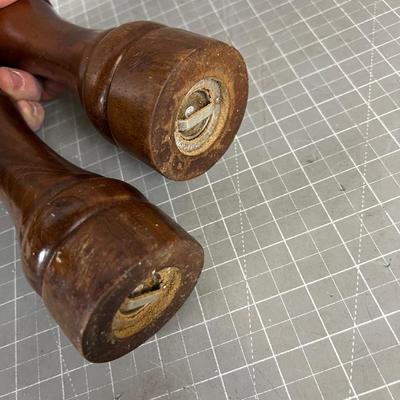 Pair of Walnut Pepper Mills