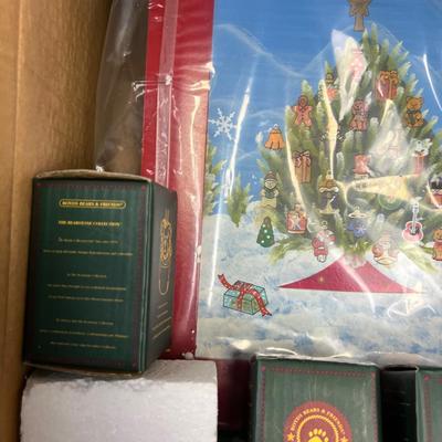 Boyd's Bears Christmas Ornament, Tree And Box