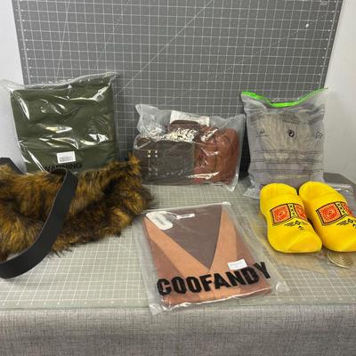 Costume LOT 