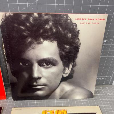 (4) Male Artists; Paul Williams, Lindsay Buckingham, Quincy, Leon  