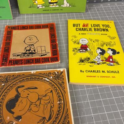 Collection of VINTAGE PEANUTS  Books 